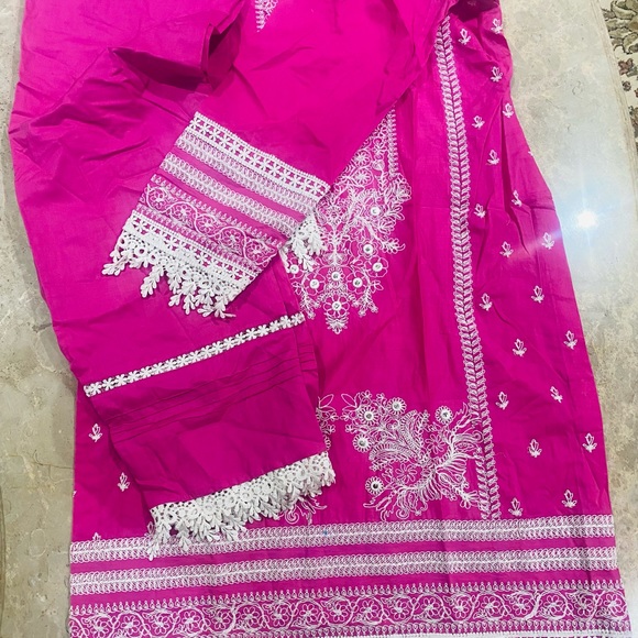 Pakistani brand new luxury dress size medium to large - Picture 5 of 6